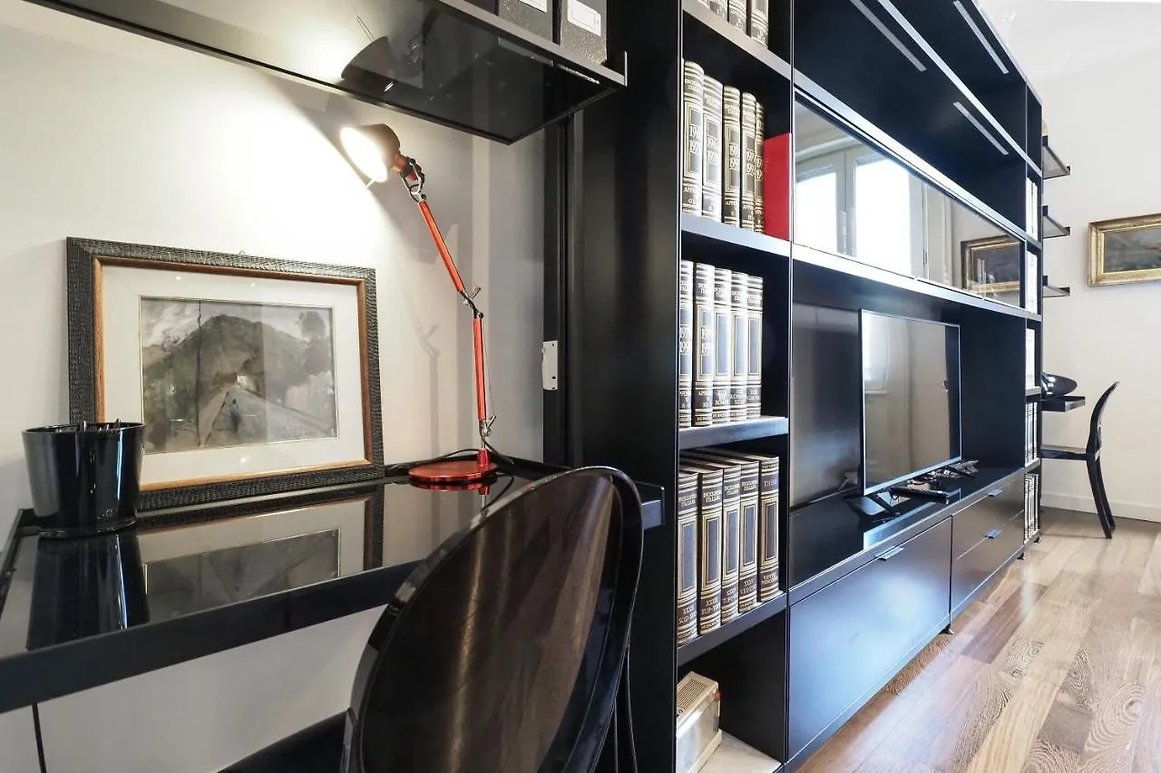 Maison Cusani - Brera Exclusive Apartment Milan 0*,
