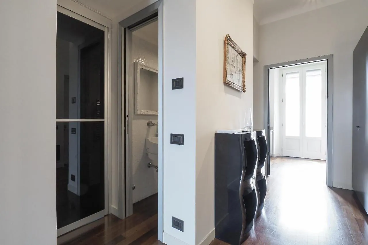 Maison Cusani - Brera Exclusive Apartment Milan Italy